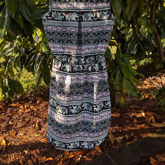 Tribal Print Sleeveless Dress with Shirttail Hem - Picture 4 of 4